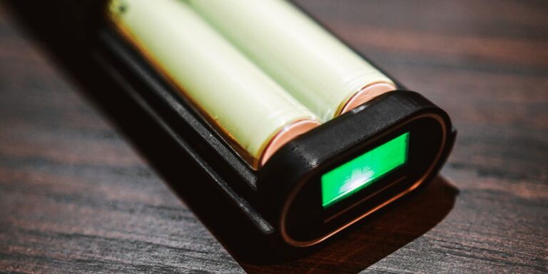 Counterfeit lithium-ion batteries invade the market